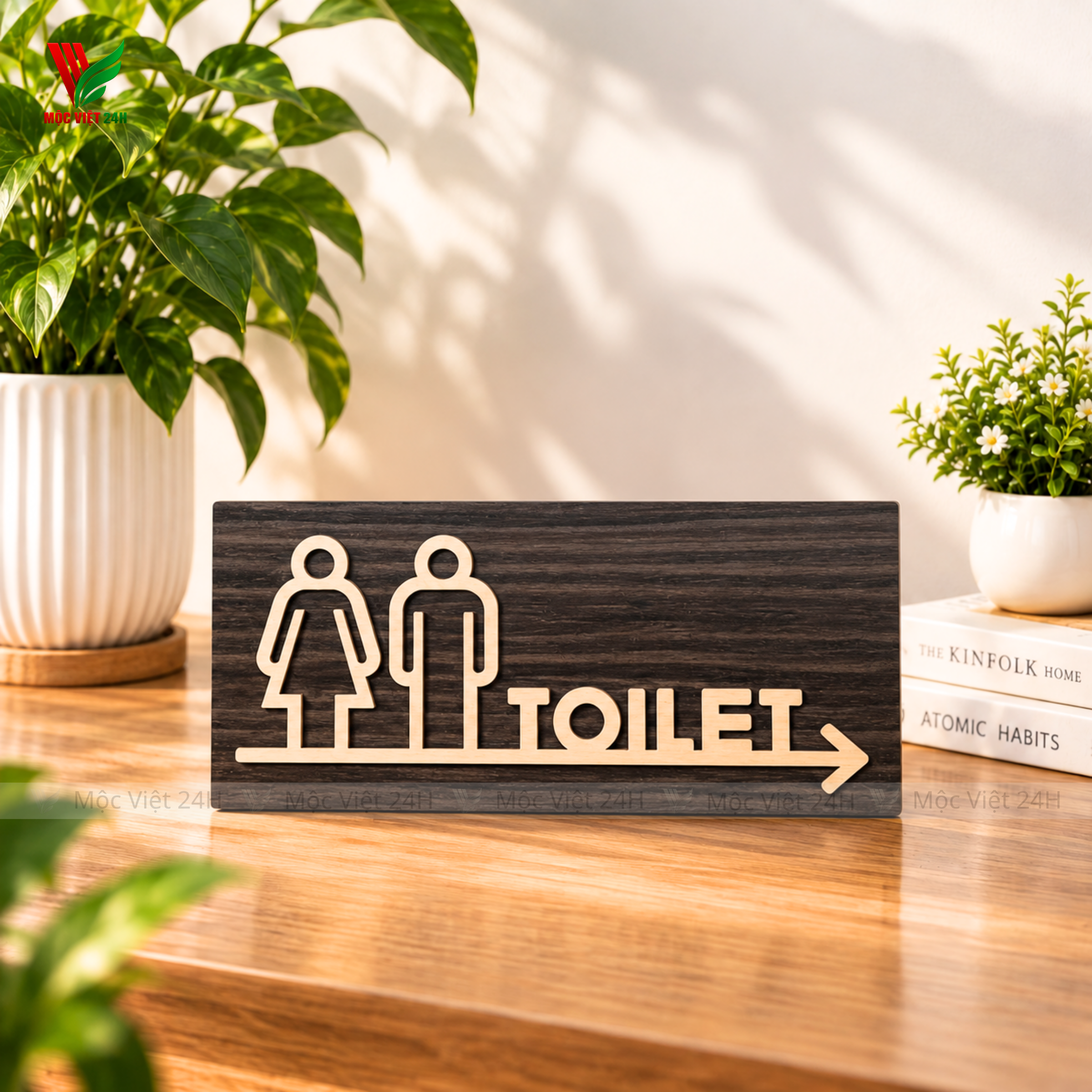 Bảng Gỗ Toilet Có Mũi Tên Chỉ Hướng Đến Nhà Vệ Sinh - MV004